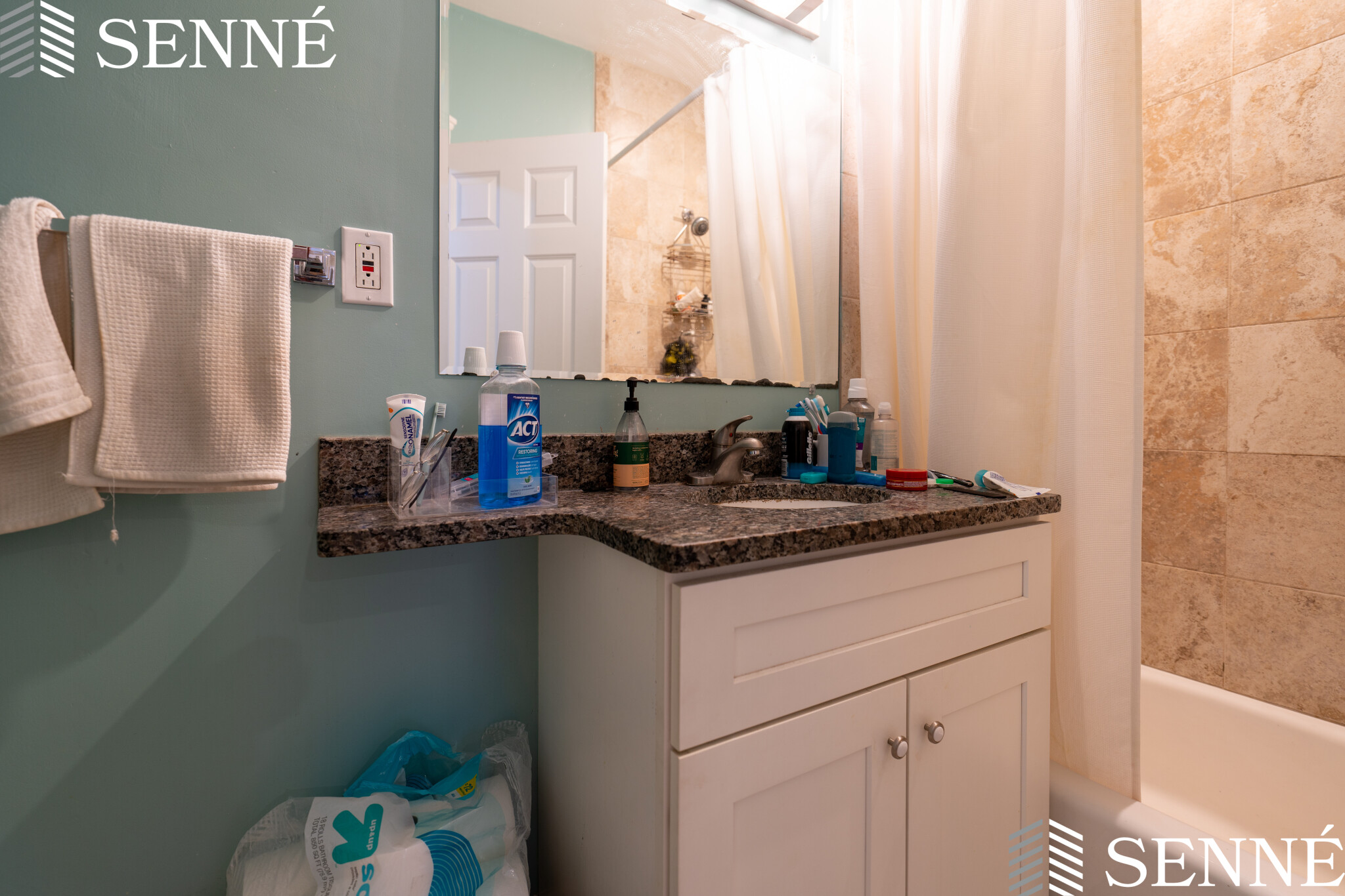 27 Essex St, The Port