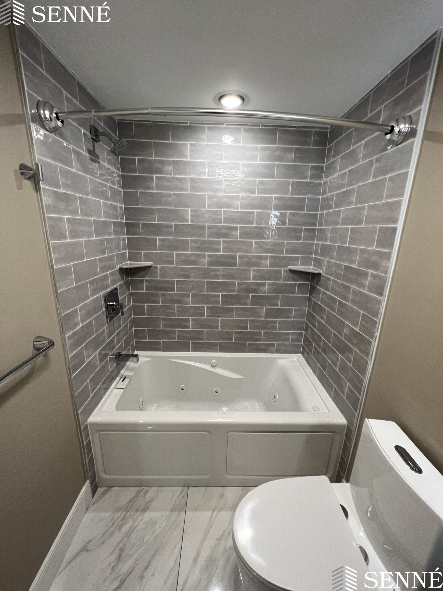 112 Main St, Everett