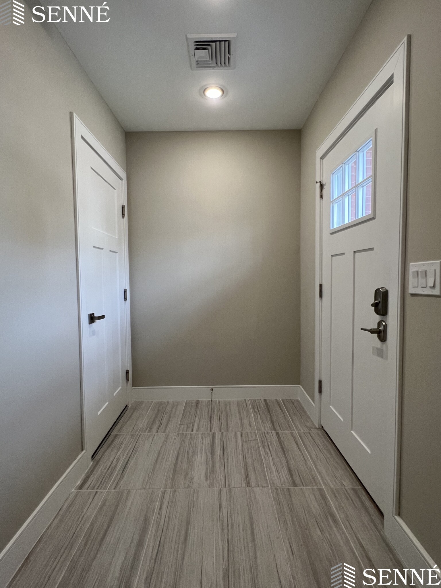 112 Main St, Everett