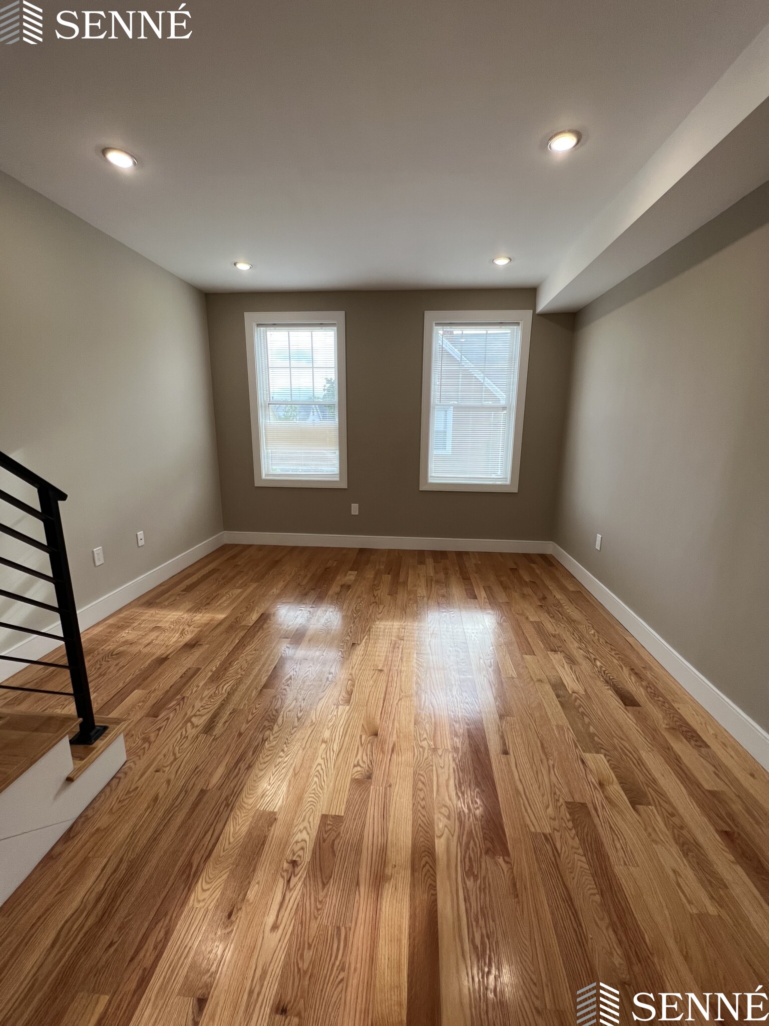 112 Main St, Everett