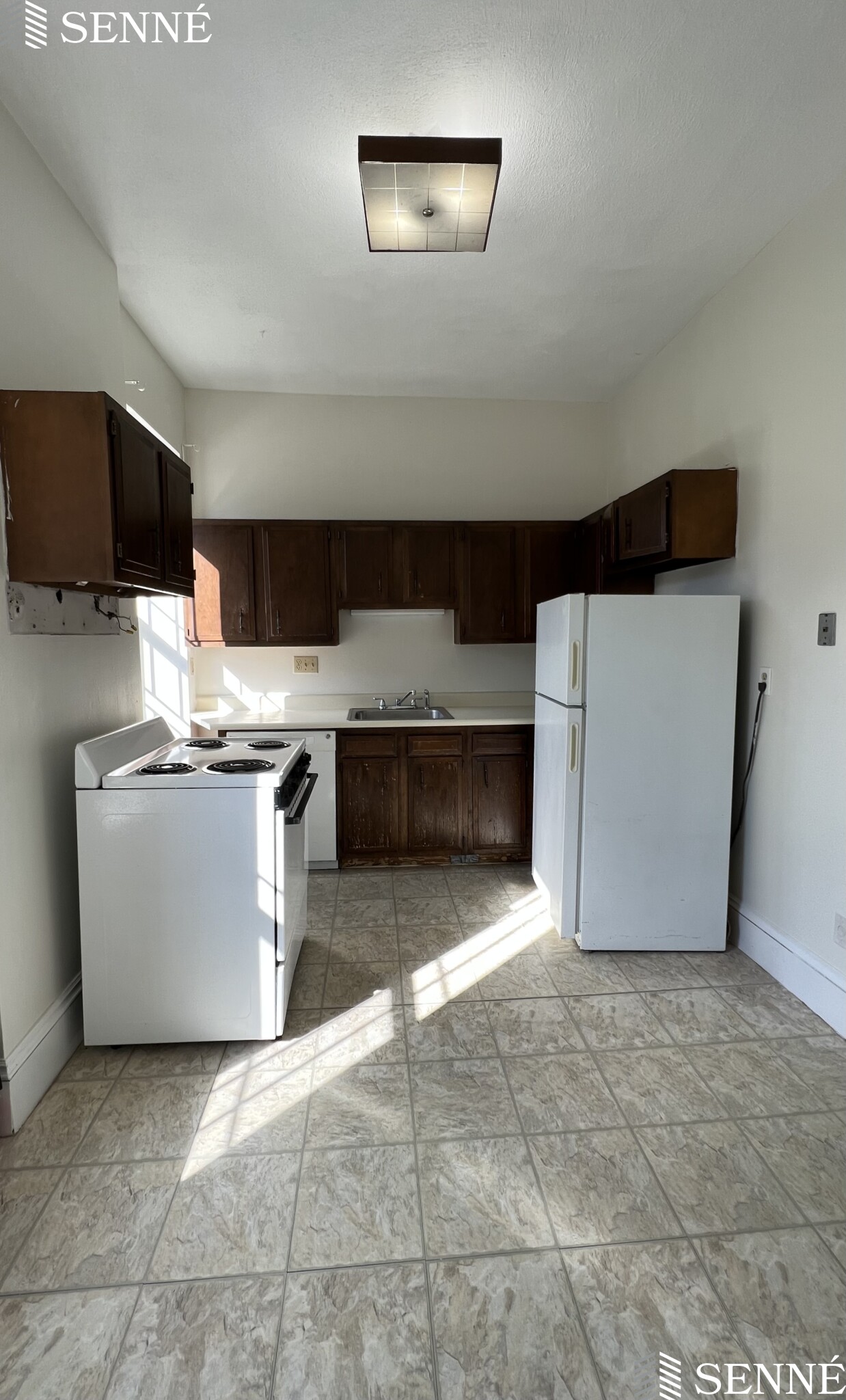 29/33 Wellington St, South End