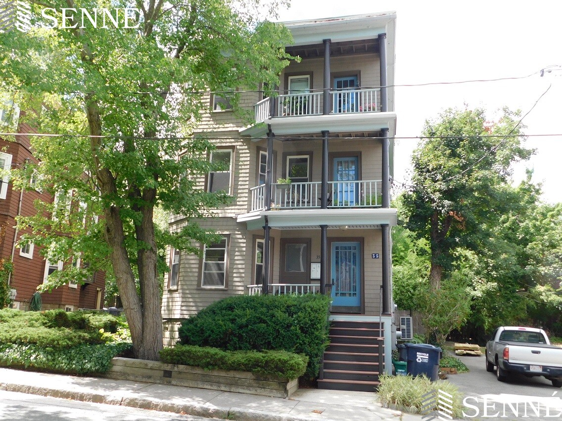 35 Buena Vista Park, Porter Square