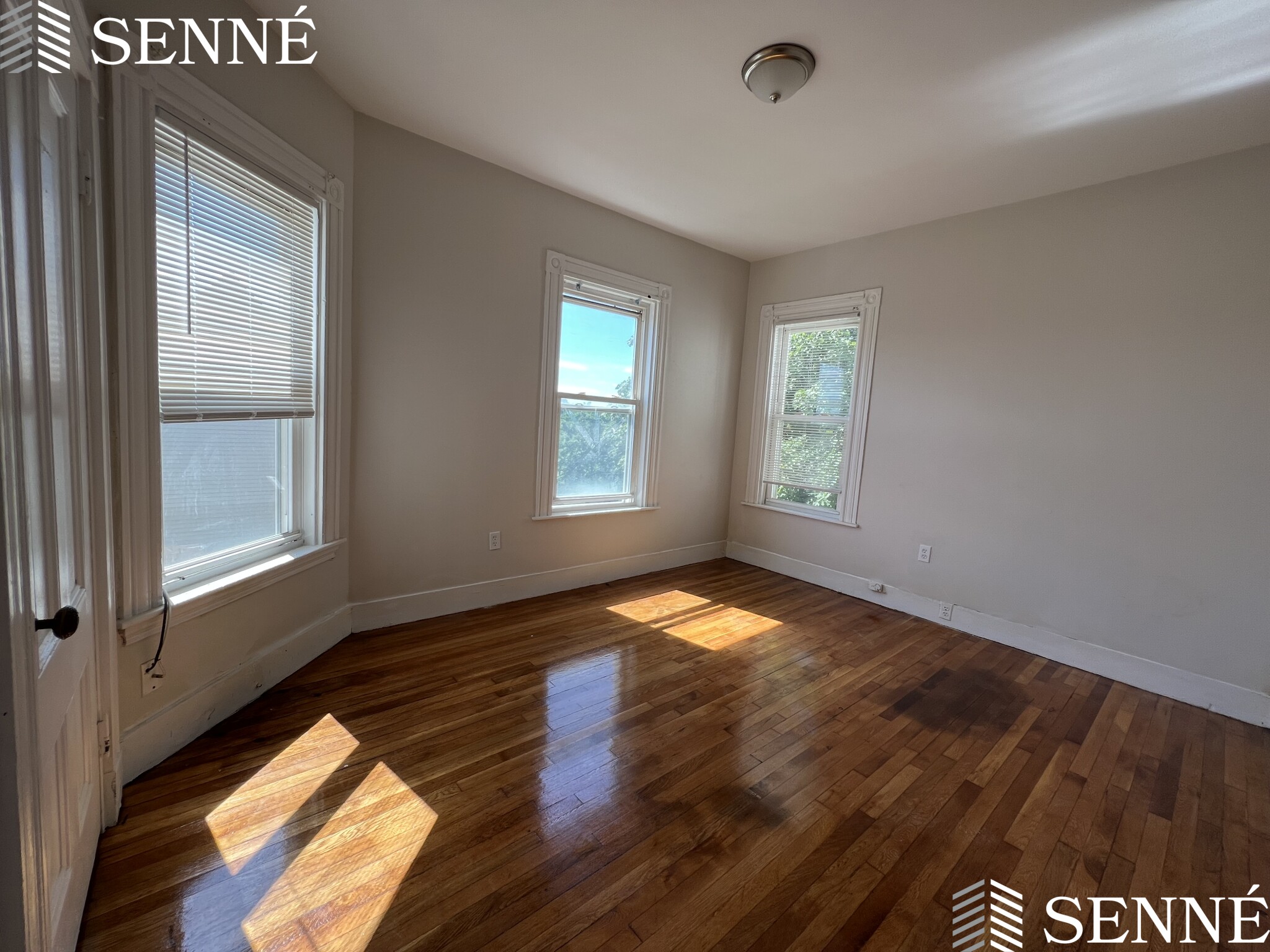 145 Magnolia St, Dorchester