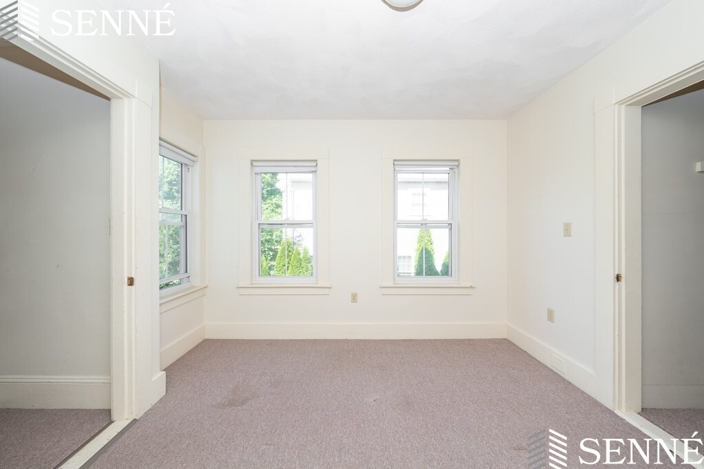 14 Hartford St, Bedford