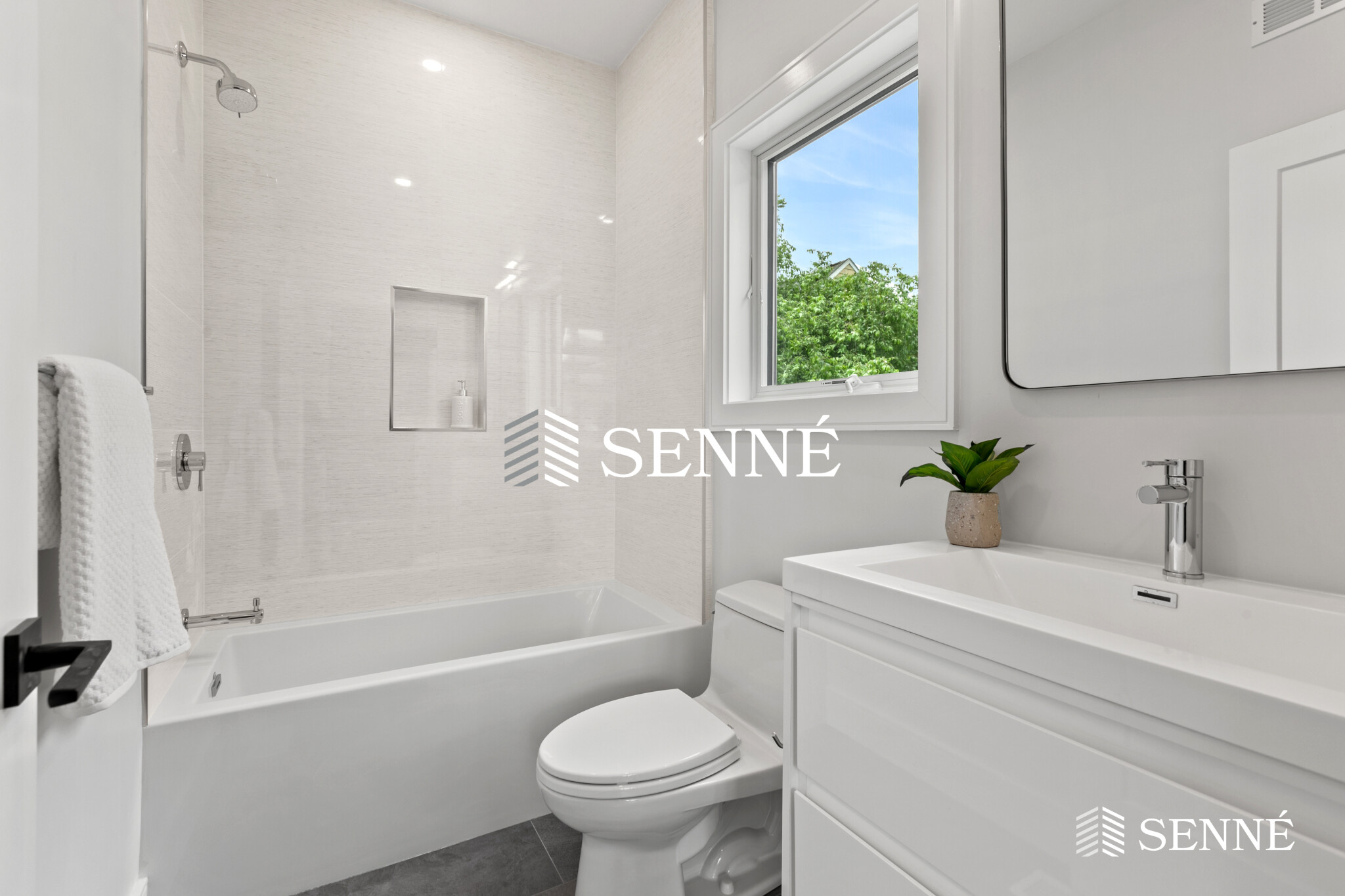 154 Thorndike St, East Cambridge