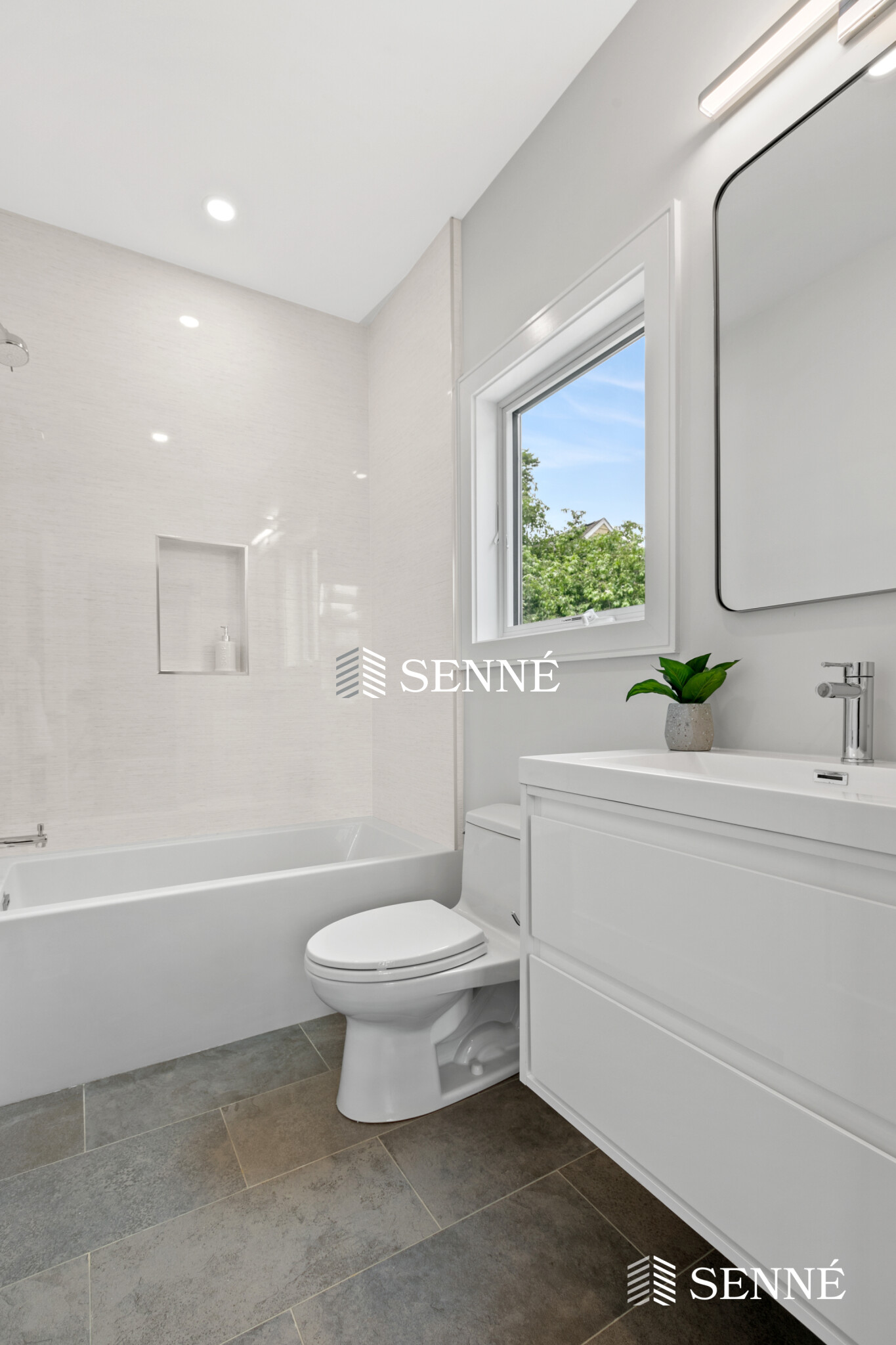 154 Thorndike St, East Cambridge