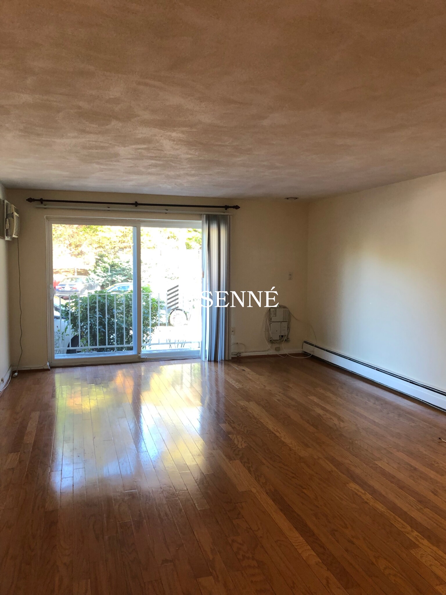 34 Hamilton Rd, Arlington