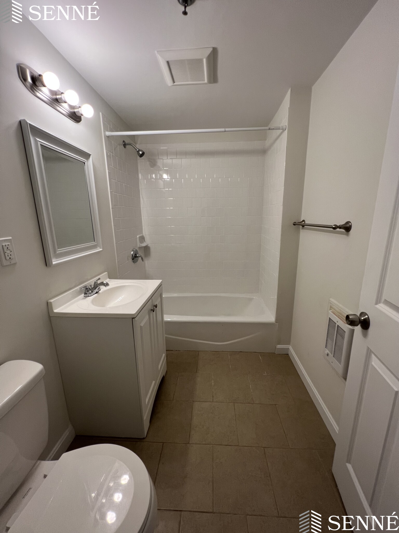 920 Hyde Park Ave, Hyde Park