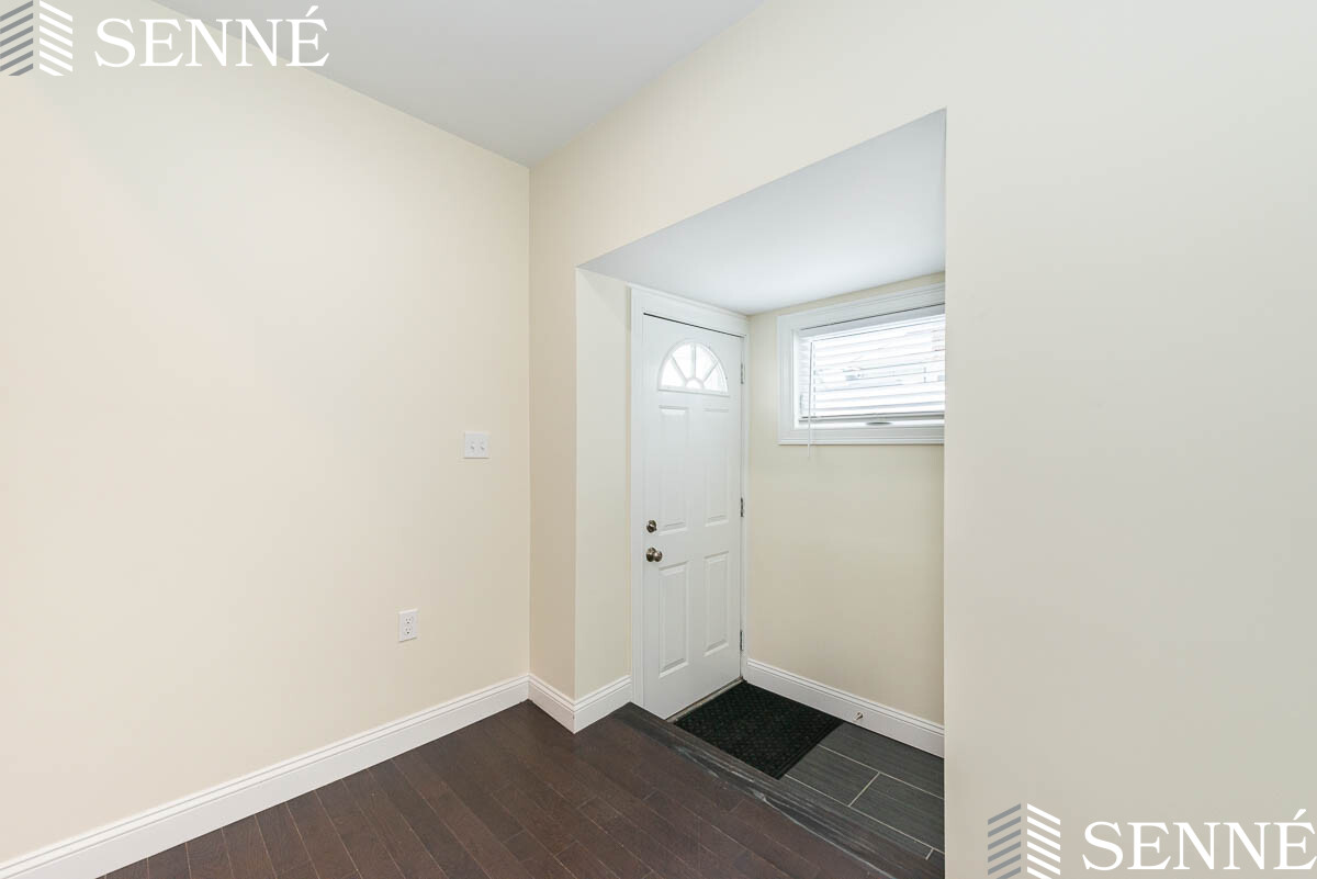 10 Marion, Davis Square