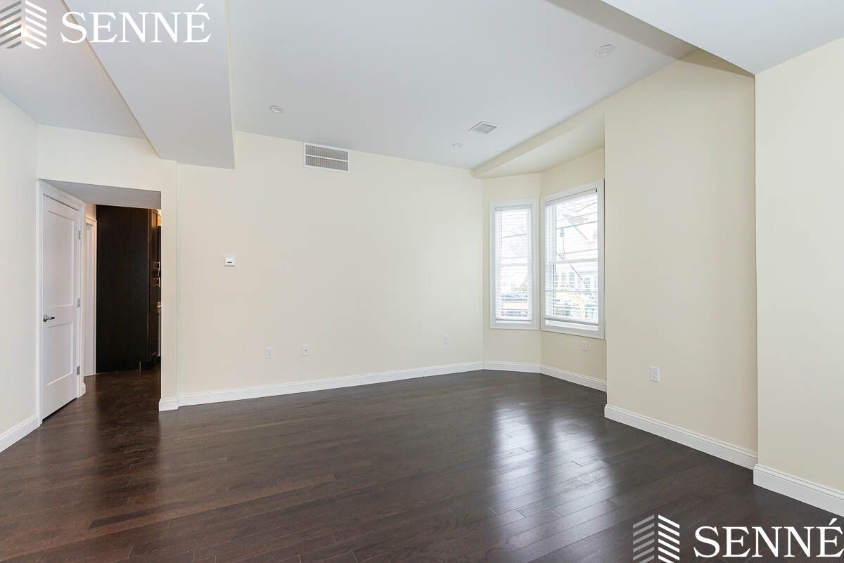 10 Marion, Davis Square