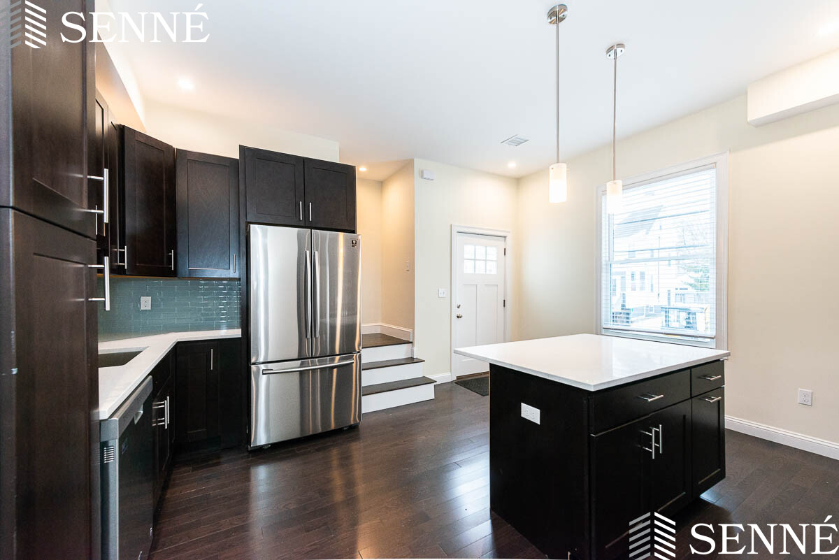 10 Marion, Davis Square