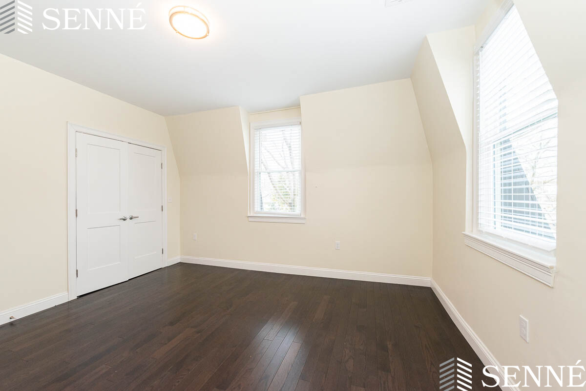 10 Marion, Davis Square