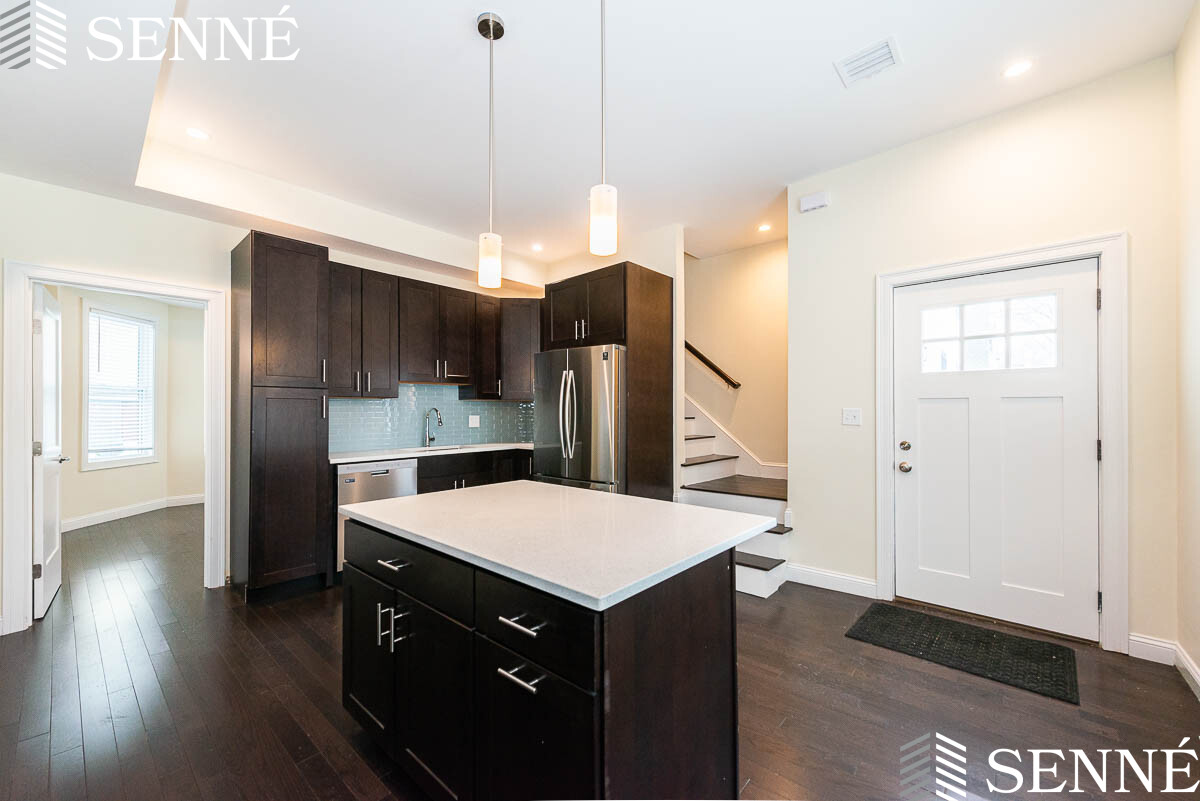 10 Marion, Davis Square