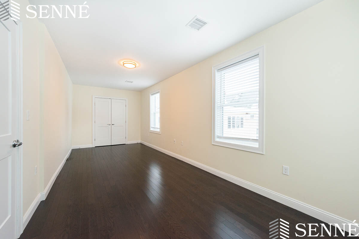 10 Marion, Davis Square