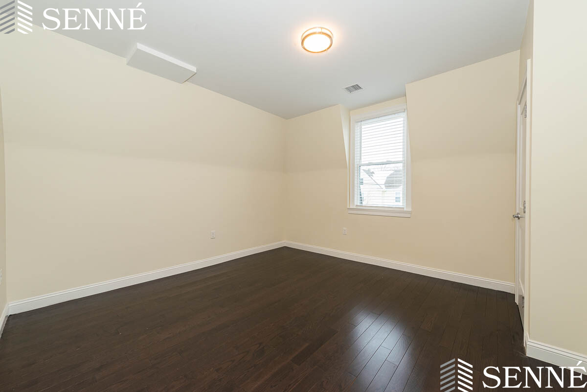 10 Marion, Davis Square