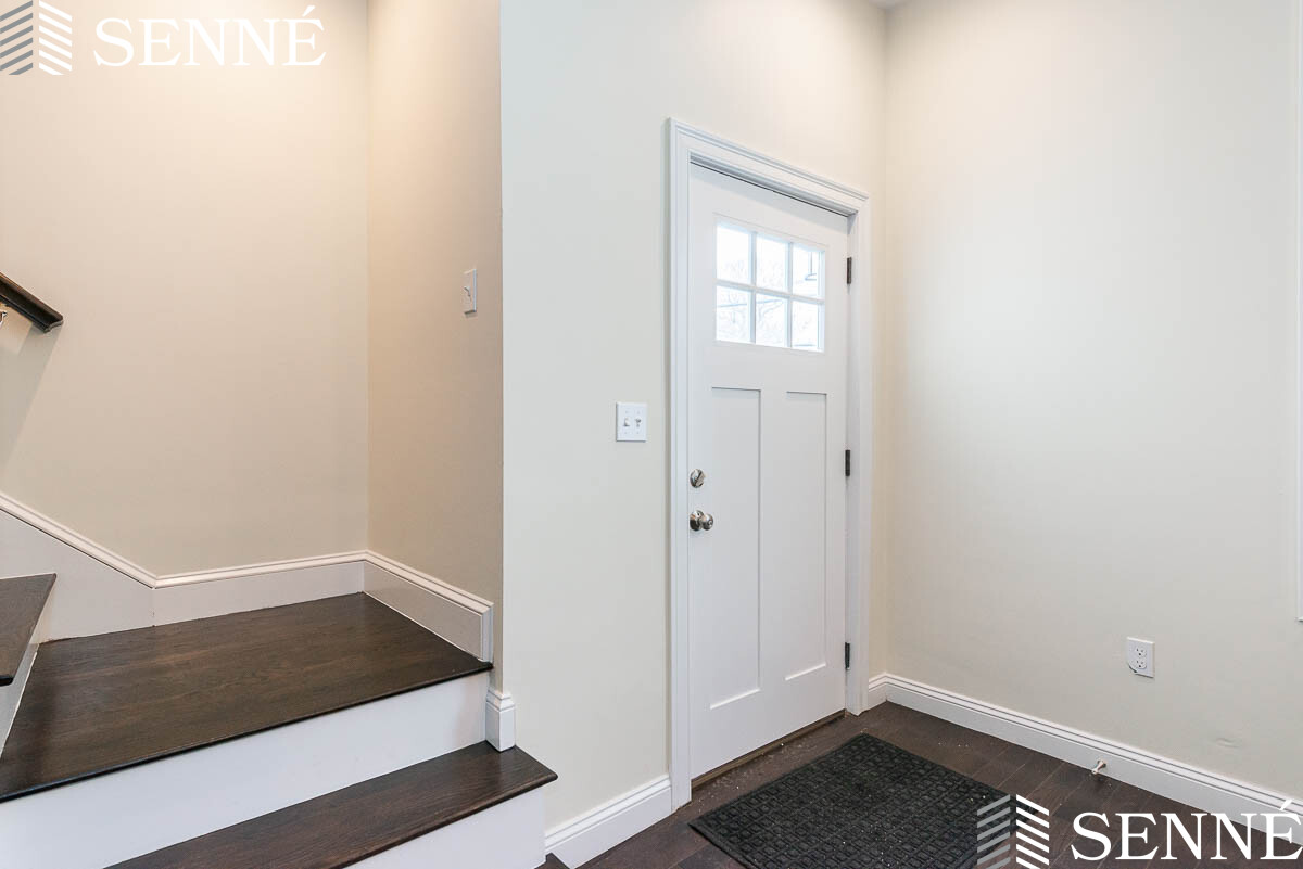 10 Marion, Davis Square