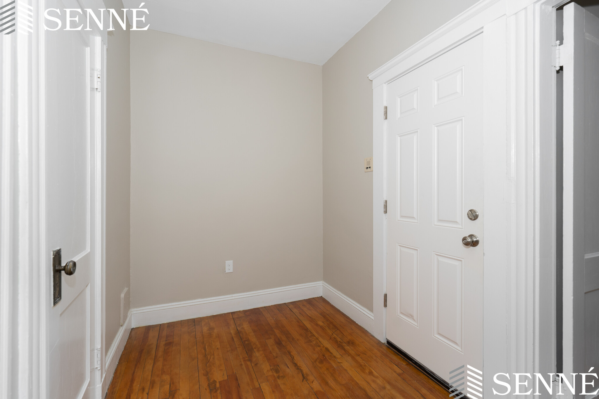 465 Broadway, Medford