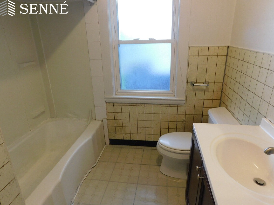 28 Cherry St, Porter Square