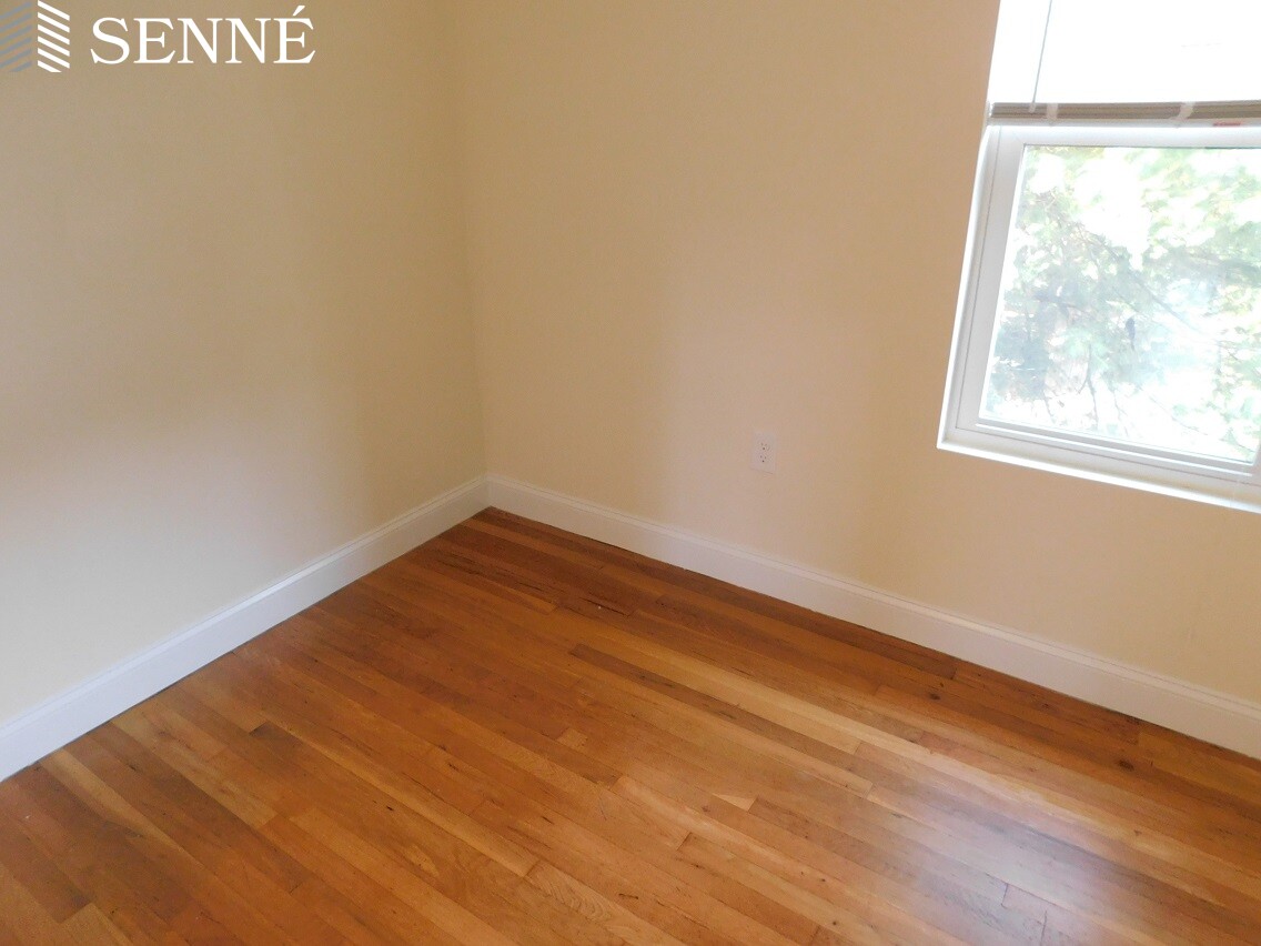 28 Cherry St, Porter Square