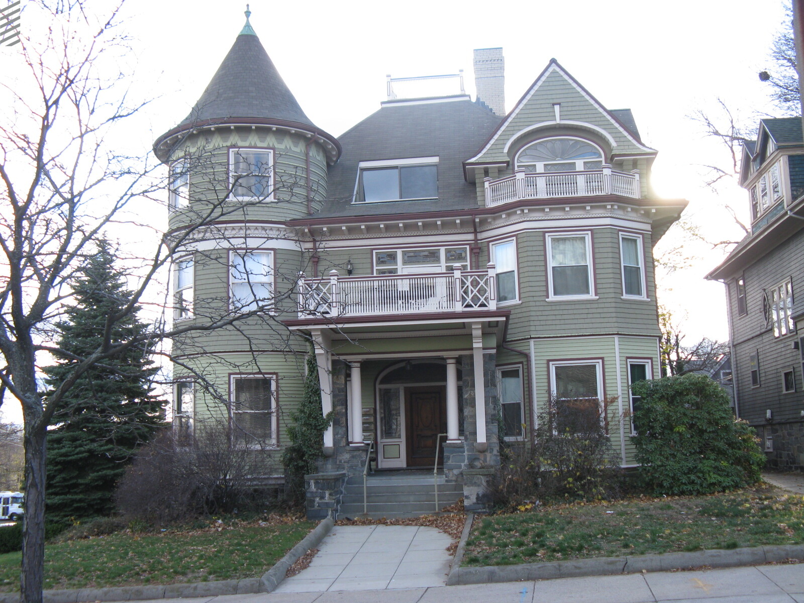 380 Broadway, Winter Hill