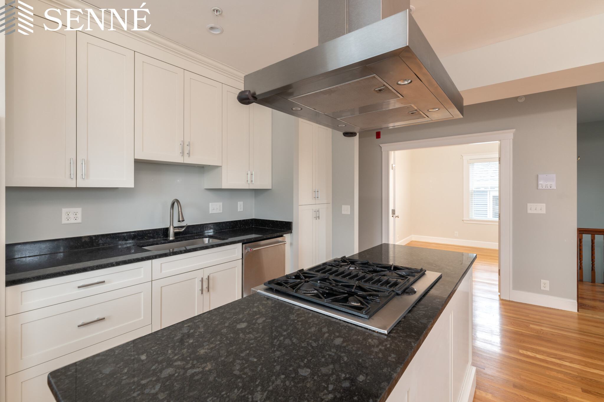 8 Rockingham St, Cambridgeport
