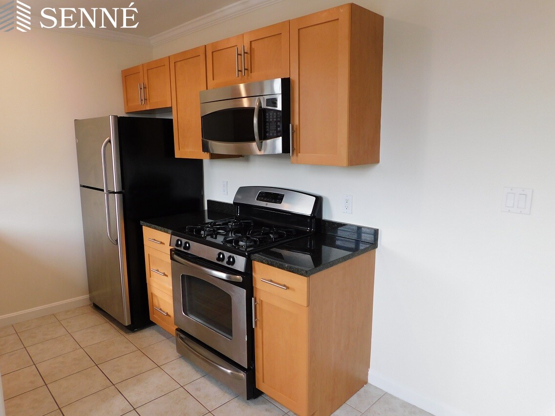 60 Brattle St, Harvard Square