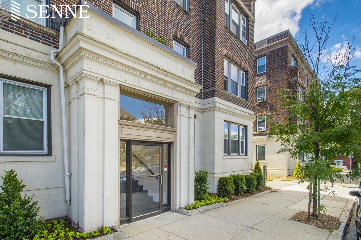 136 Highland Ave, Gilman Square