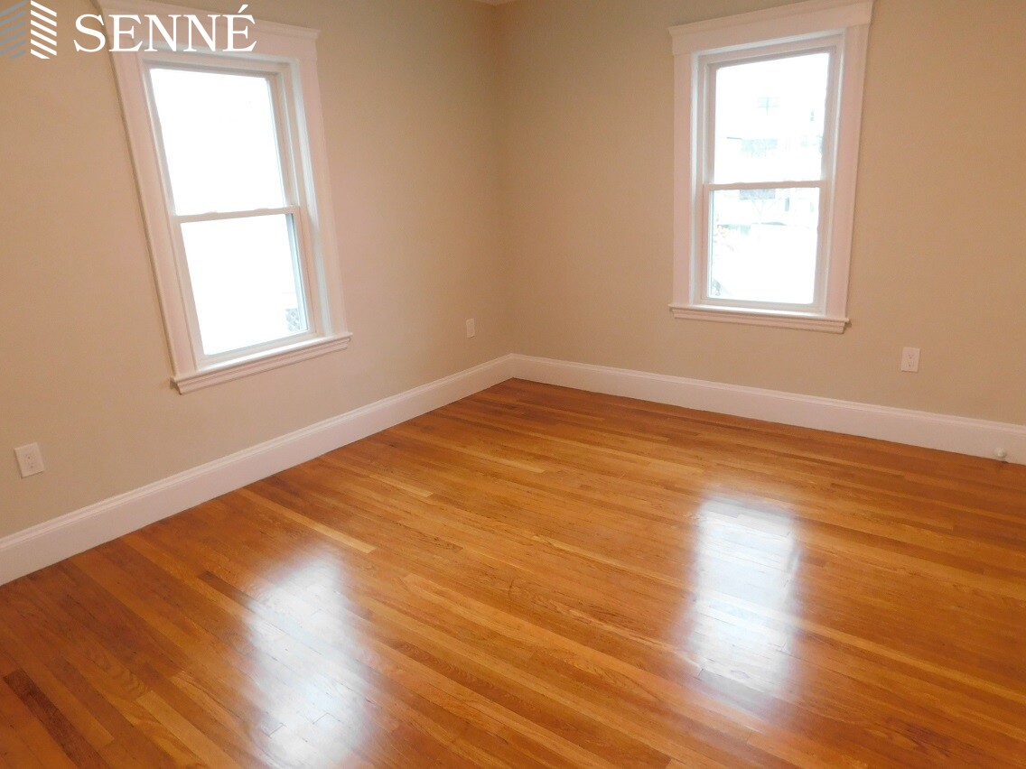 46 Concord Rd, Watertown