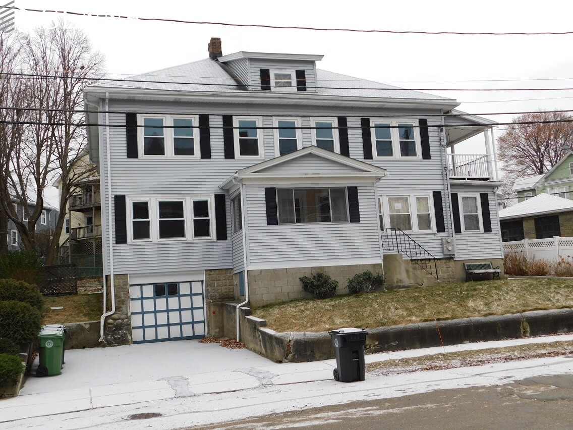 46 Concord Rd, Watertown