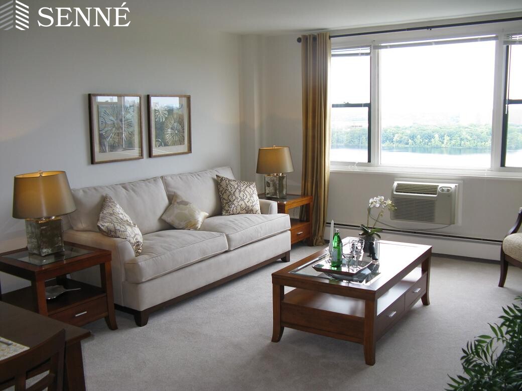 700 Huron Ave, Huron Village