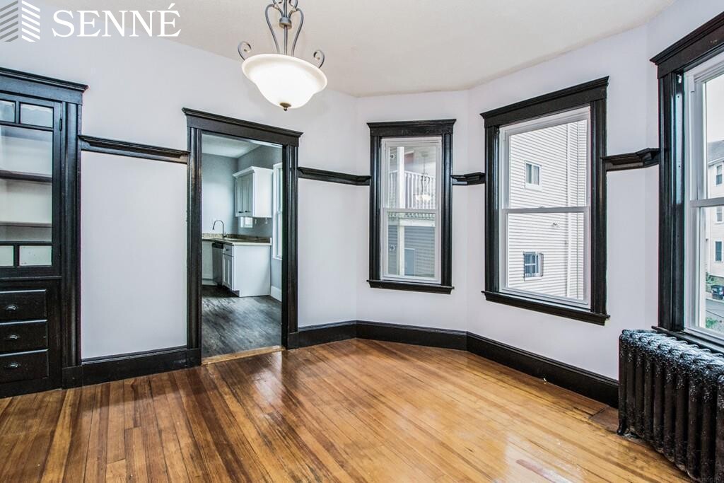 30 Harold St, Roxbury