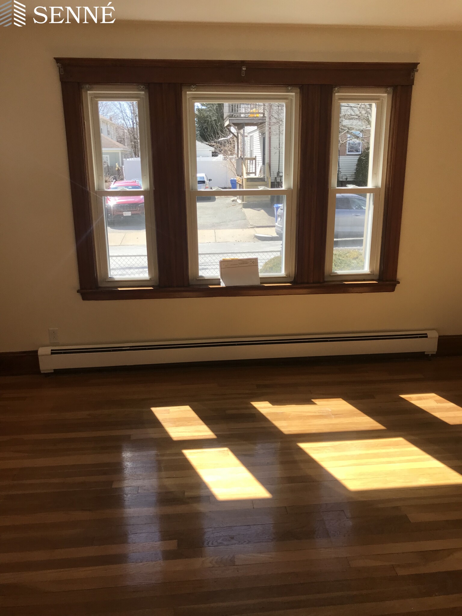 212 Robbins St, Waltham