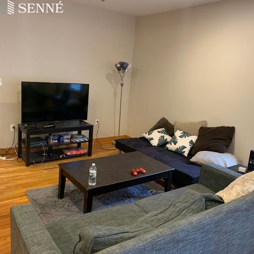 132 Columbia St, Cambridgeport