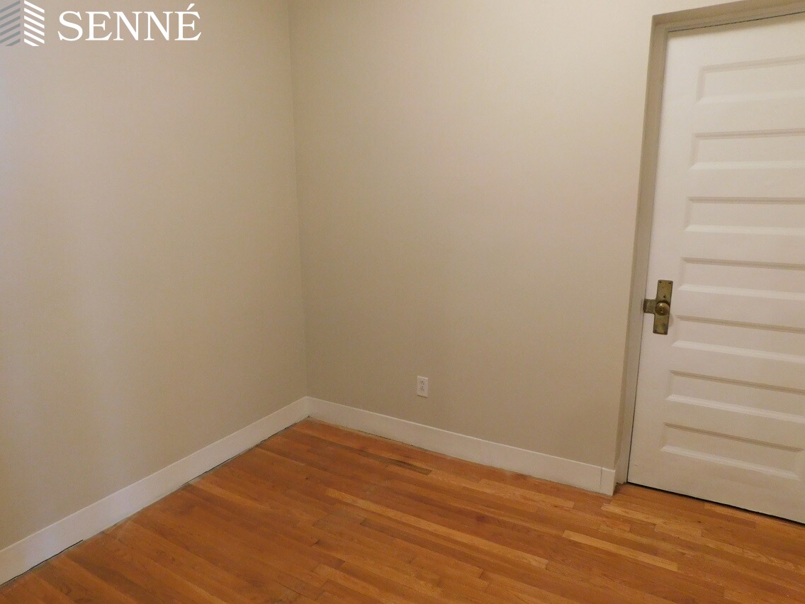 1 bed, 1 bath apartment for rent at 6 Arlington St Unit 11, Neighborhood Nine — photo 5 of 7