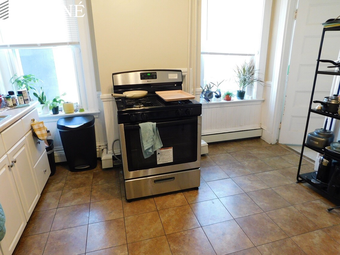 1264 Cambridge St, Inman Square