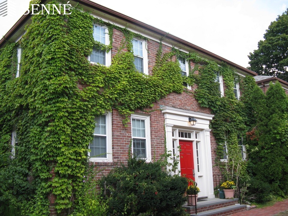 4 Garden Ct, Neighborhood Nine