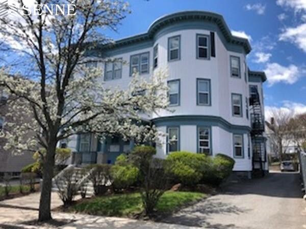 112 Thurston St, Winter Hill