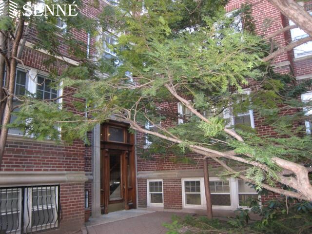 1699 Cambridge St, Central Square