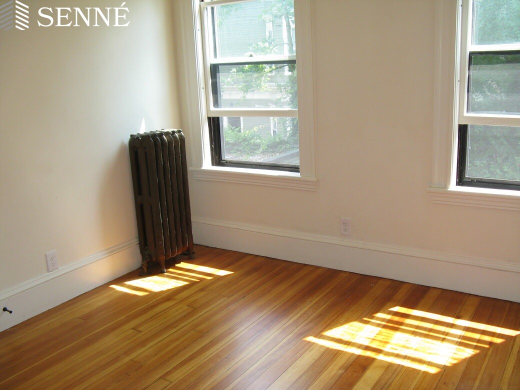 74 Highland Ave, Mid Cambridge