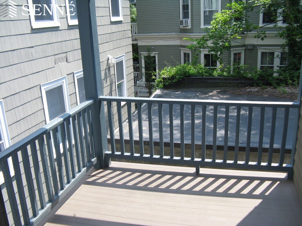 74 Highland Ave, Mid Cambridge