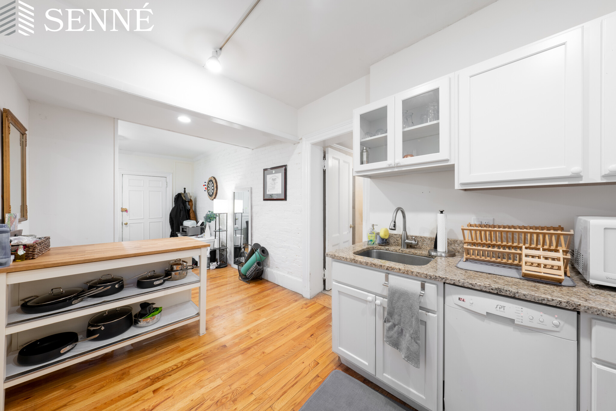 112 Pinckney St, Beacon Hill