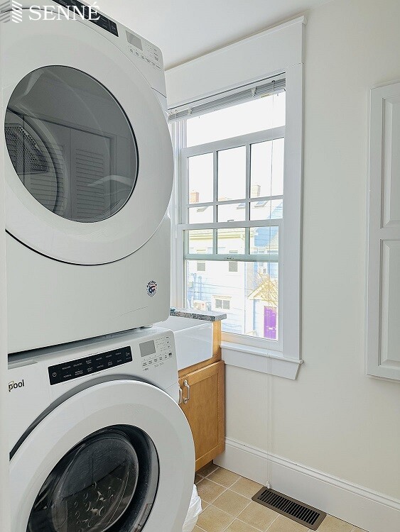 39 Myrtle Ave, Harvard Square