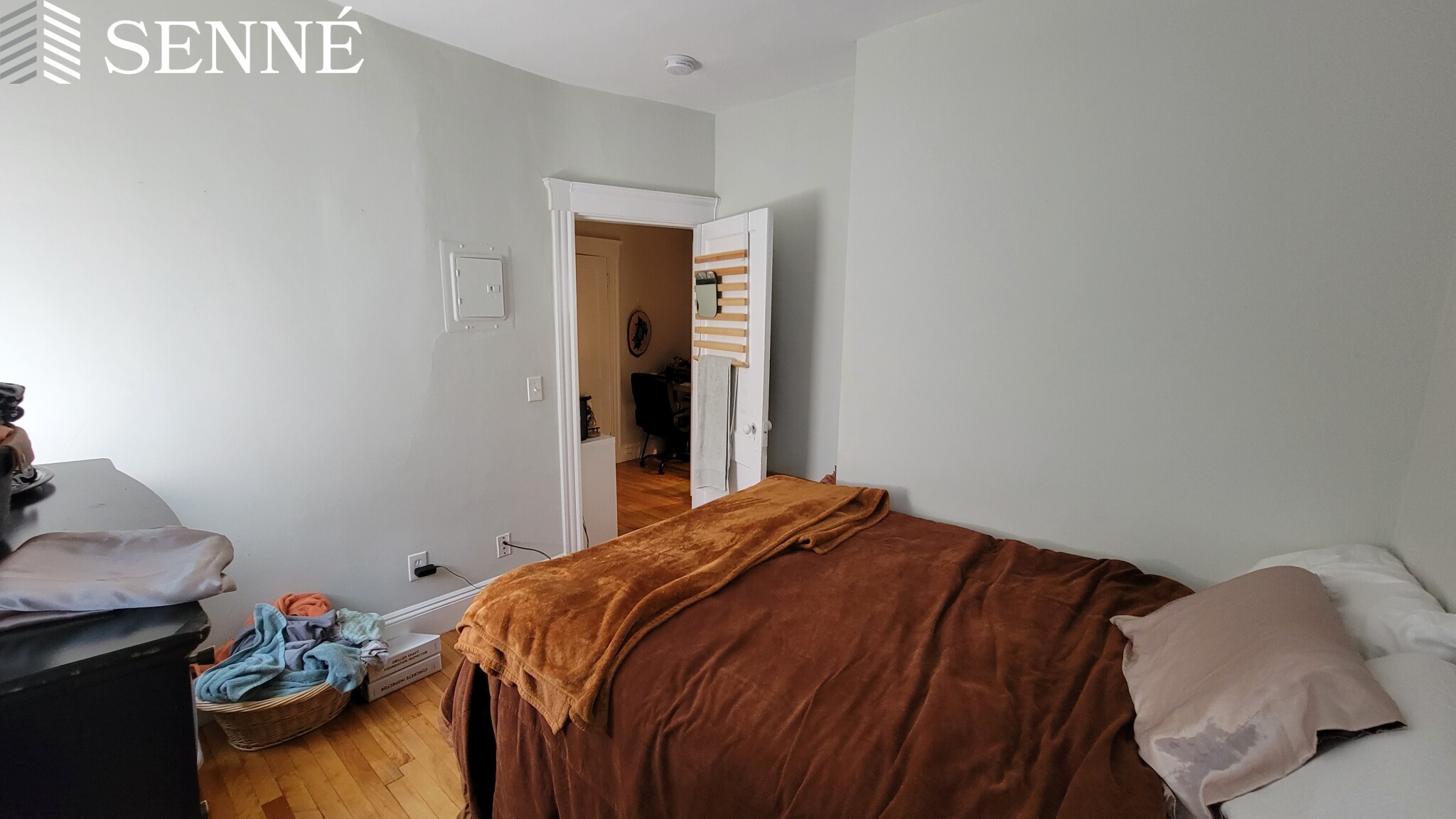 6 Sherborn Ct, Medford