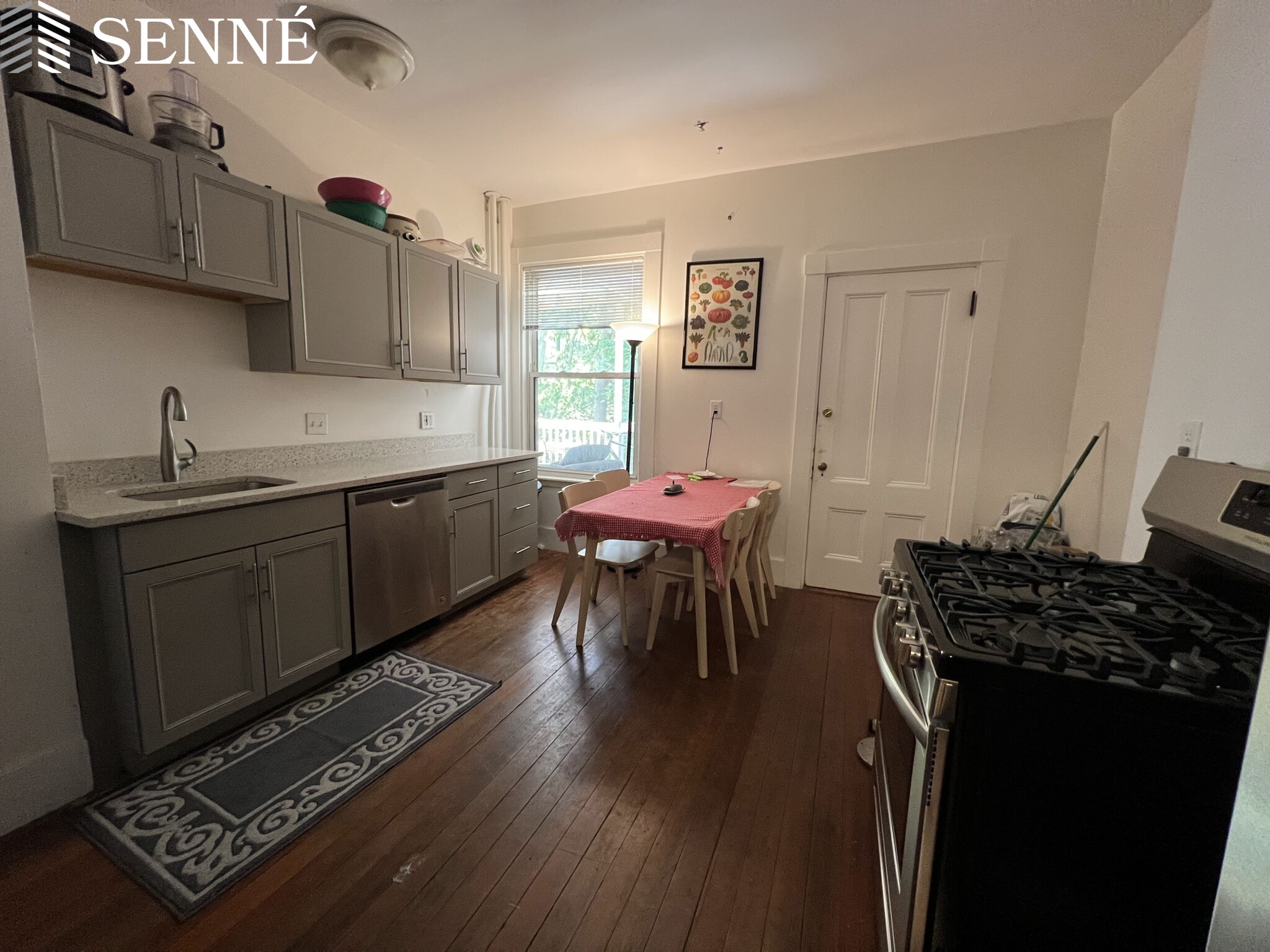 19 Trowbridge St, Harvard Square