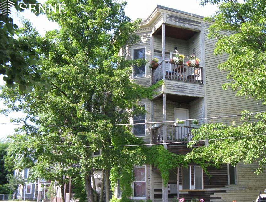 10 Gilmore St, Central Square