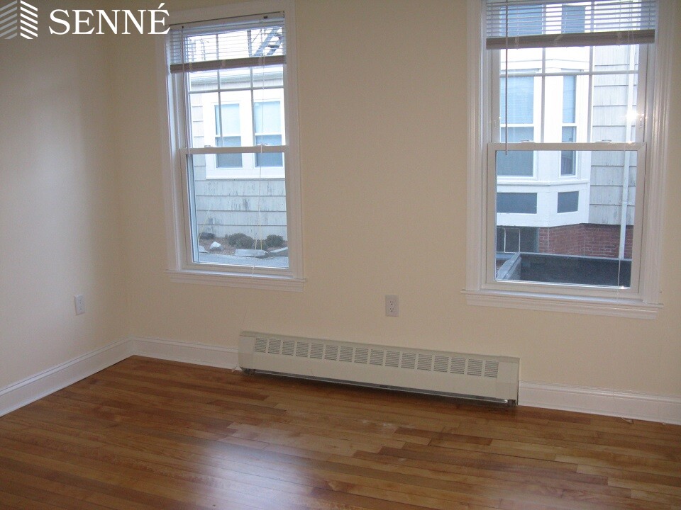 65 Langdon St, Harvard Square