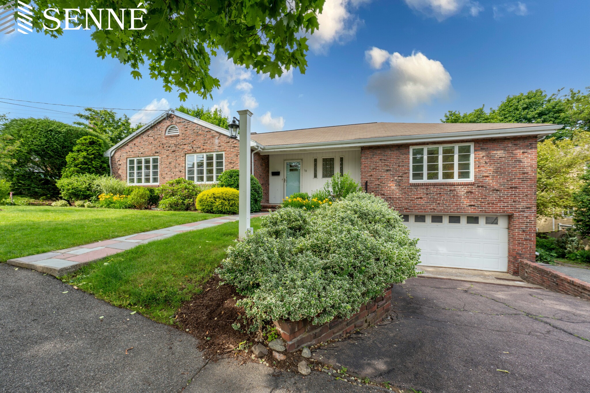 18 Beverly Rd, Arlington