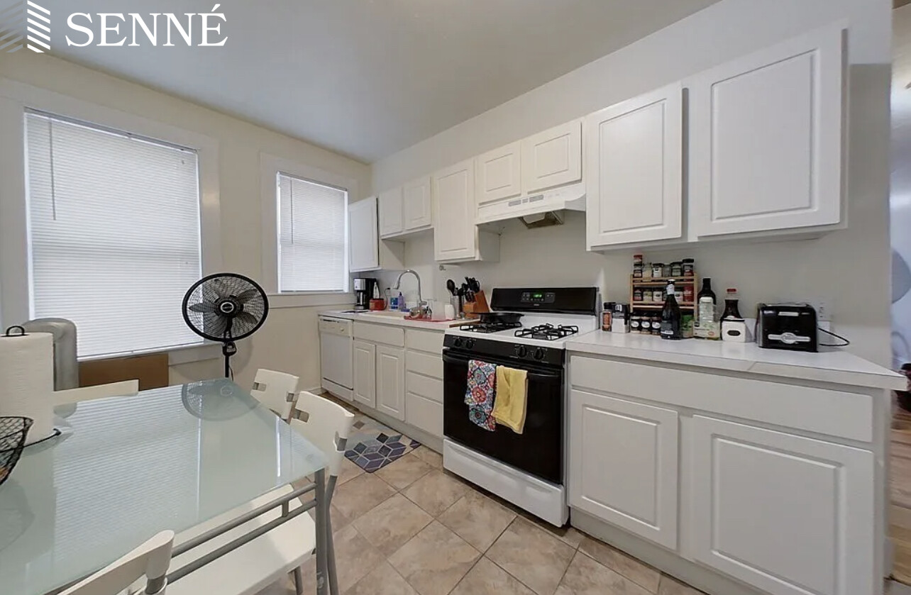 361 Washington St, The Port