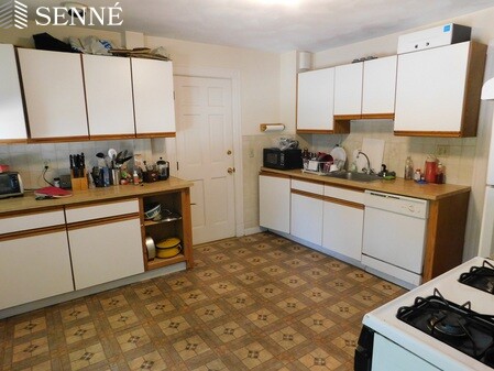 154 Elm St, Porter Square