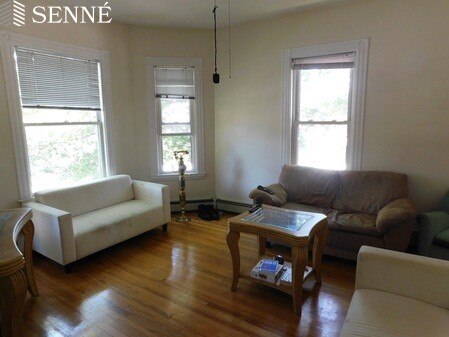 154 Elm St, Porter Square